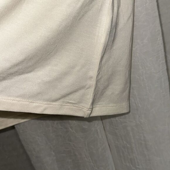 AE M Cream Cropped Soft & Sexy Mock Neck Short Sleeve Jersey T-Shirt - Picture 11 of 13